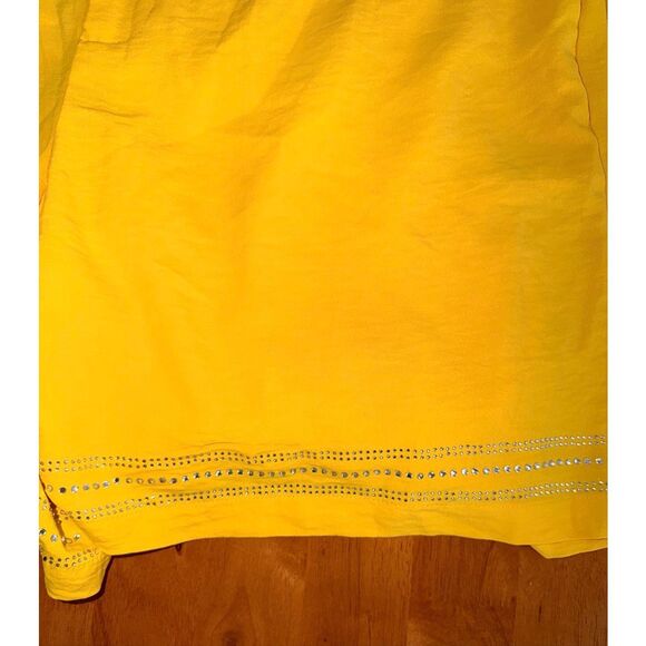 ASHLEY STEWART - Women's Yellow Shirt & Shorts Set Size Top 10/12 Shorts 14/16 - Picture 2 of 12